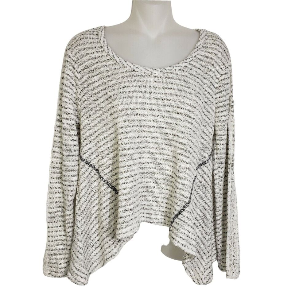 Thyme & Honey Sweater Women Medium Pullover White Gray Striped Scoop Lace Sleeve